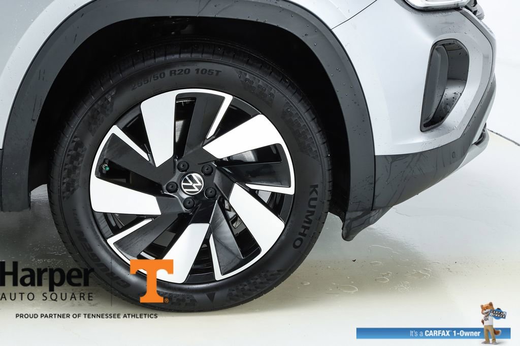 Used 2024 Volkswagen Atlas Cross Sport SE w/ Panoramic Sunroof Package image 53