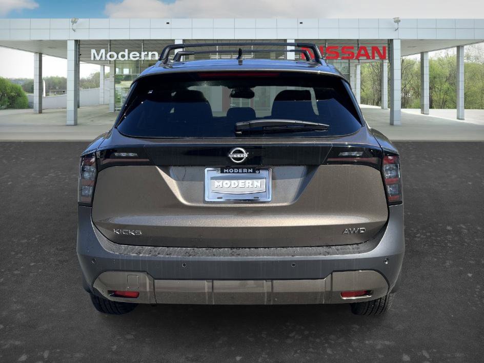 New 2026 Nissan Kicks SV w/ Cold Weather Package image 4