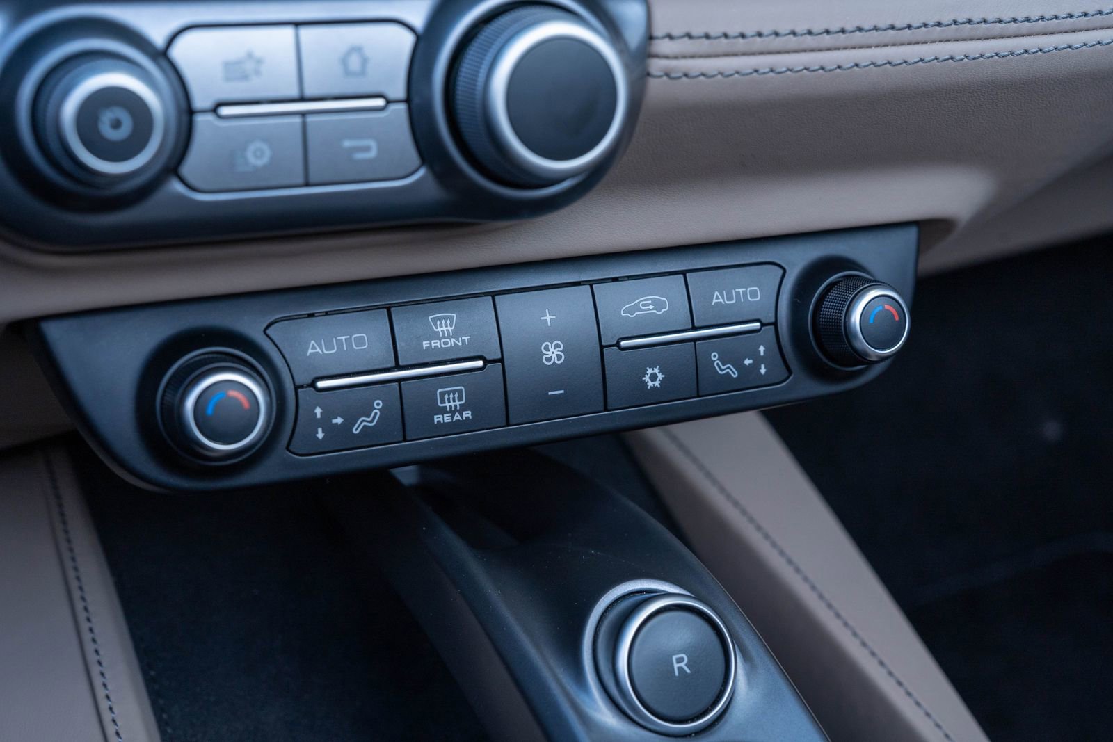 Used 2019 Ferrari Portofino image 45