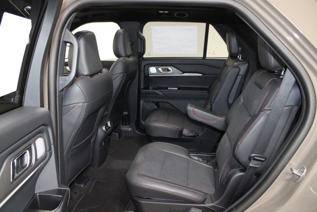 New 2026 Ford Explorer ST image 25