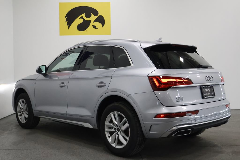 Used 2023 Audi Q5 2.0T Premium w/ Convenience Package image 9