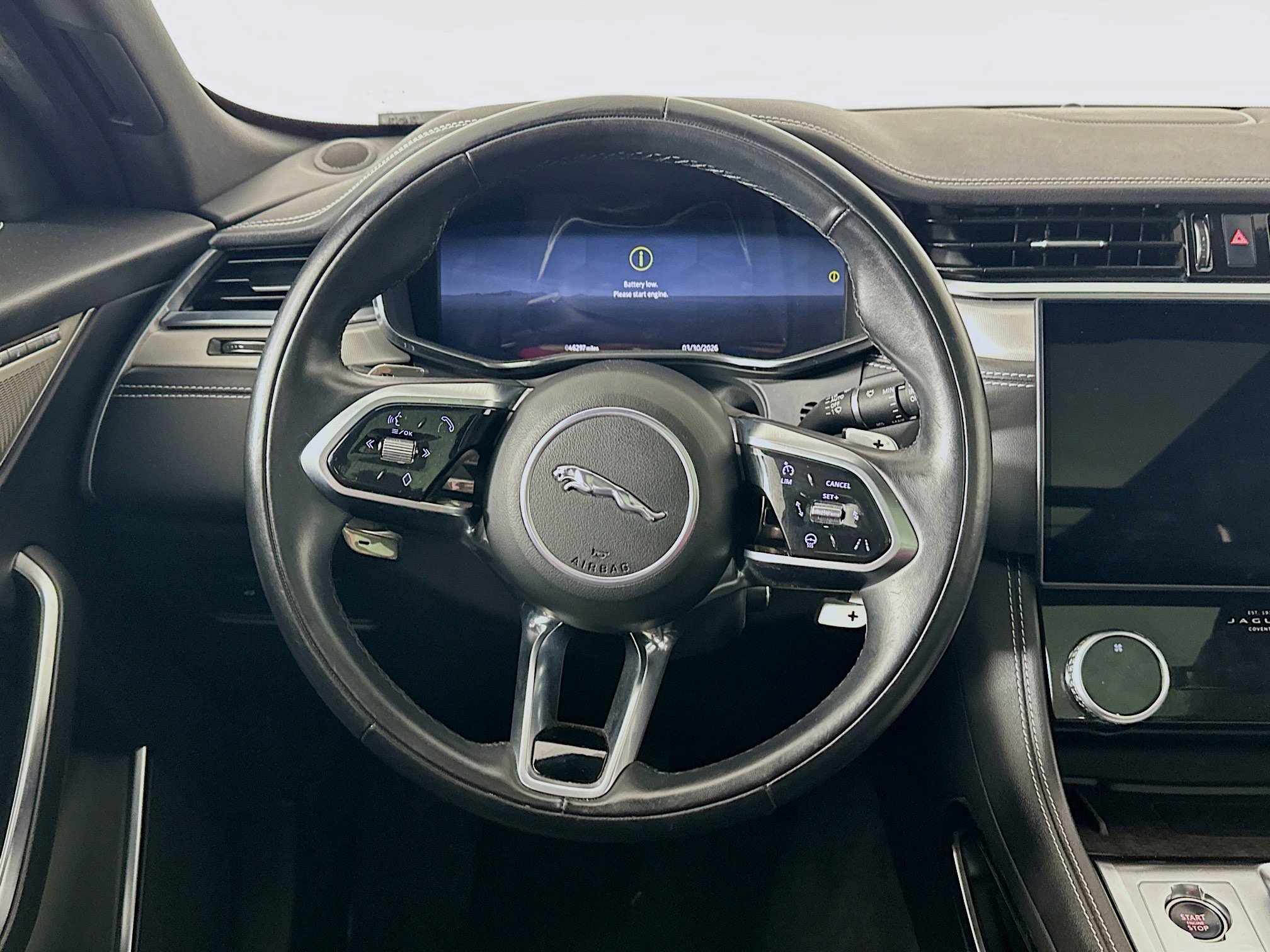 Used 2024 Jaguar F-PACE R-Dynamic S image 18