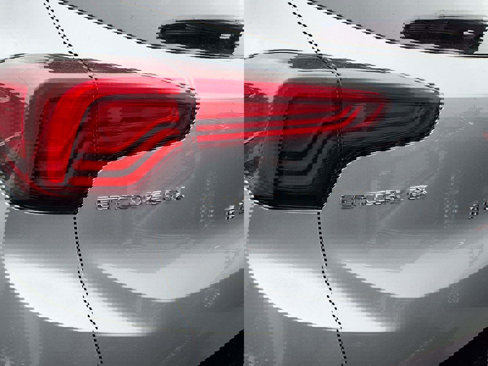 Used 2024 Buick Encore GX Sport Touring image 22