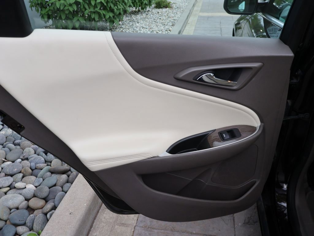 Used 2020 Chevrolet Malibu LT w/ Leather Package image 14