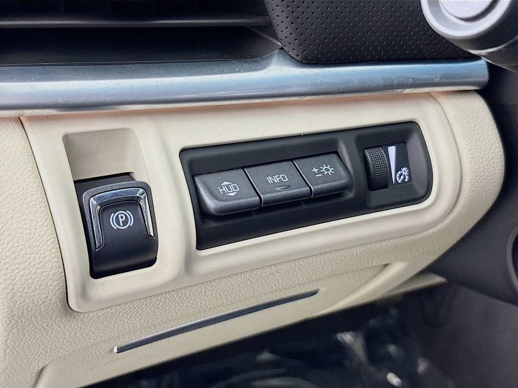 Used 2013 Cadillac XTS Platinum AWD/4WD image 11