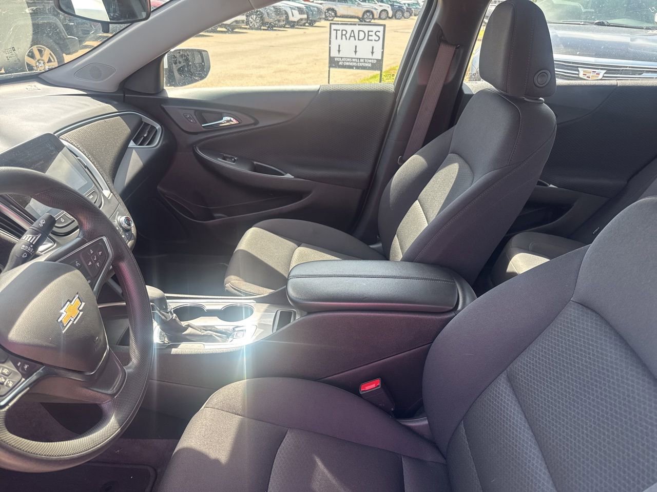 Used 2025 Chevrolet Malibu LT image 35