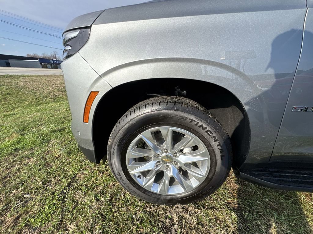 New 2026 Chevrolet Suburban Premier w/ Sun And Tow Package image 10