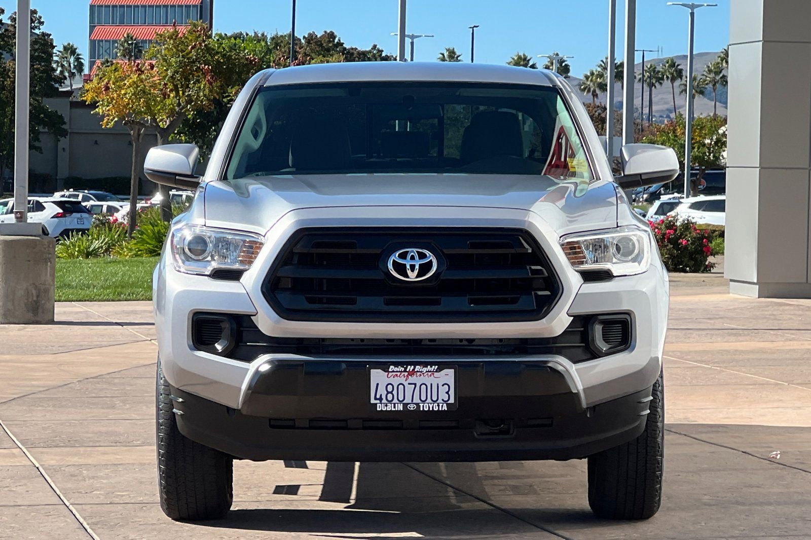 Certified 2017 Toyota Tacoma SR image 11