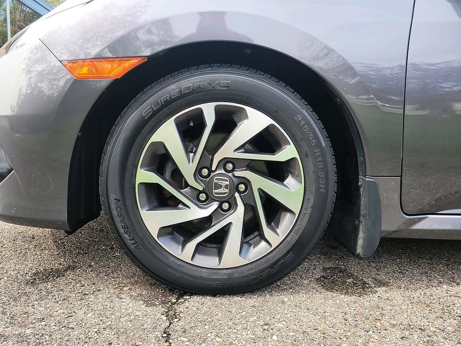 Used 2017 Honda Civic EX image 16