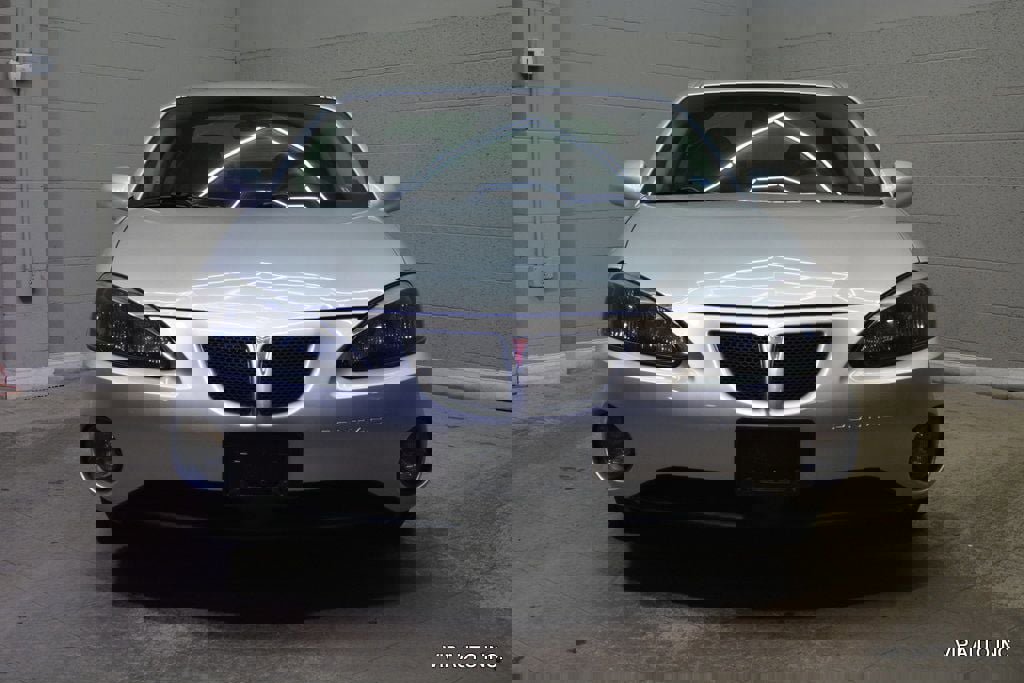 Used 2004 Pontiac Grand Prix GT w/ Drivers Package FWD image 5