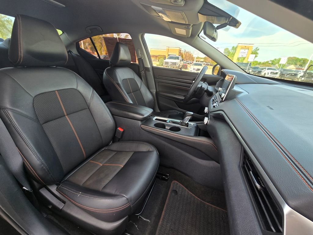 Used 2021 Nissan Altima 2.5 SR FWD image 13