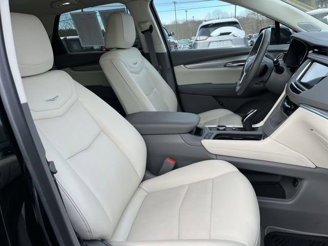 Certified 2022 Cadillac XT5 Premium Luxury image 28