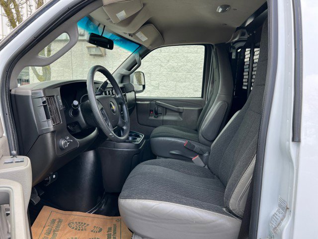 Used 2022 Chevrolet Express 2500 w/ Driver Convenience Package image 15