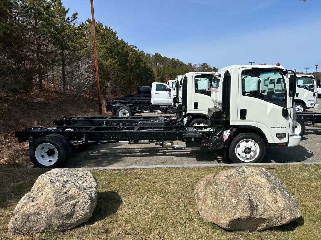 New 2025 Chevrolet Low Cab Forward 5500HG RWD image 2