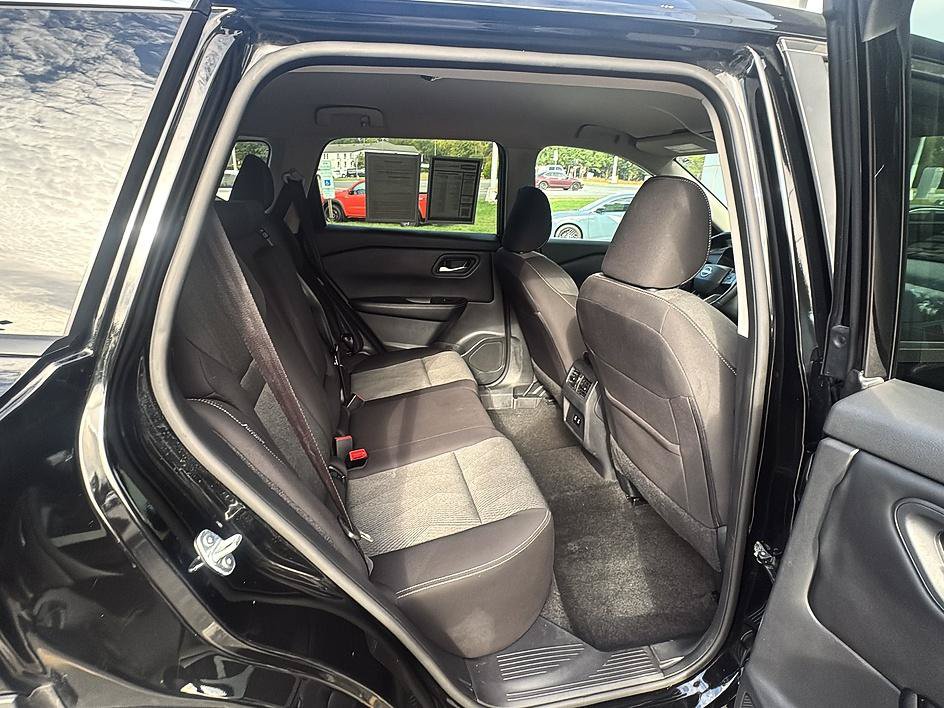 Certified 2025 Nissan Rogue SV AWD/4WD image 22