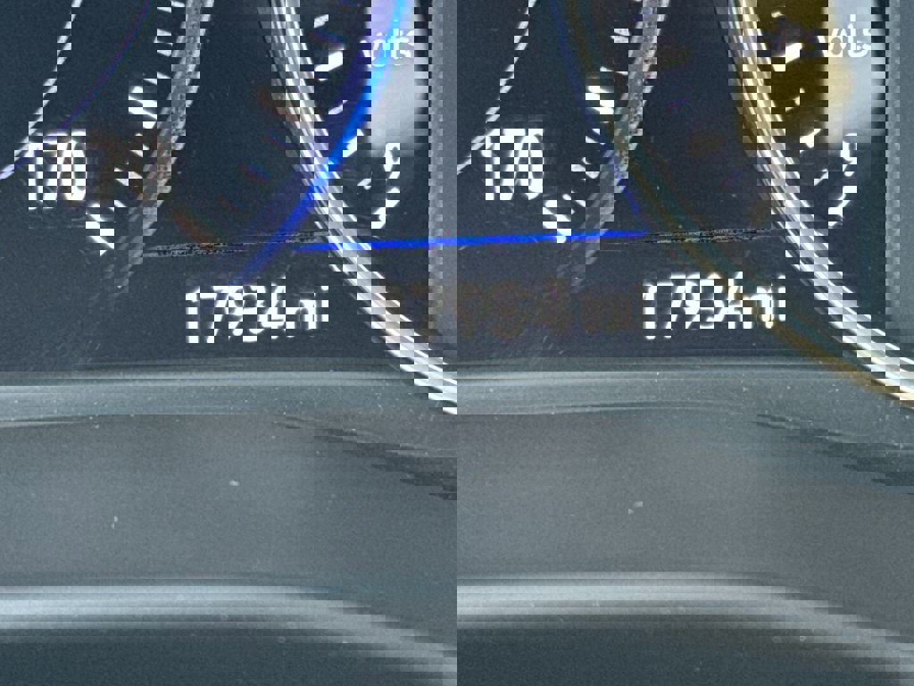 Used 2024 Buick Enclave Avenir image 25