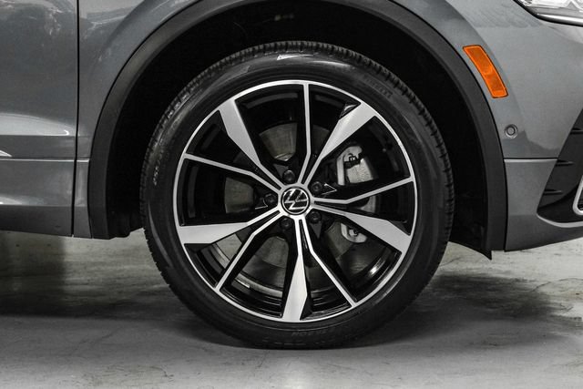 Used 2024 Volkswagen Tiguan SEL R-Line AWD/4WD image 41