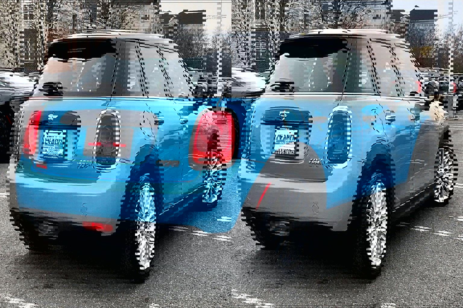 Used 2016 MINI Cooper 4-Door Hardtop image 11