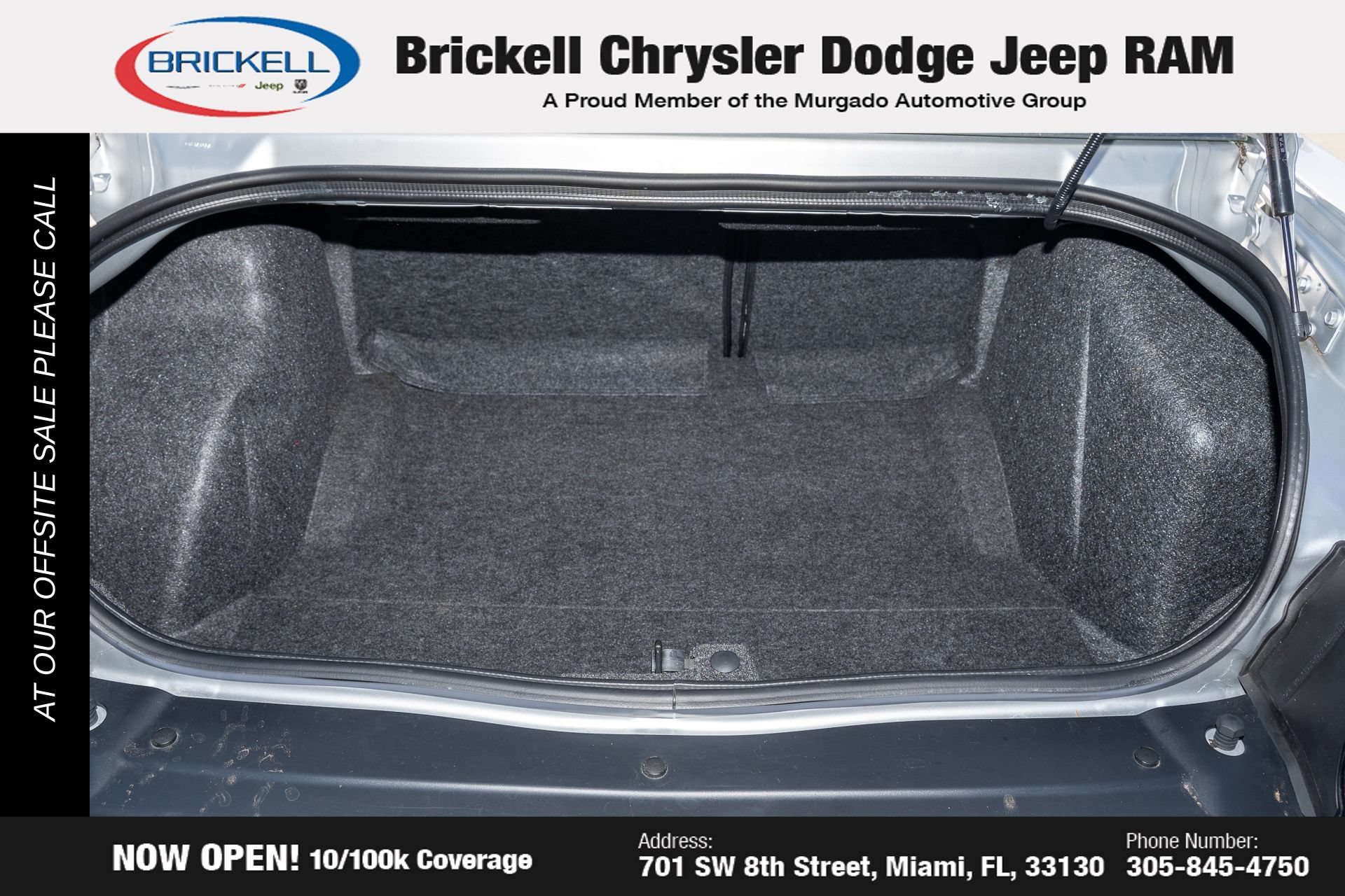 Used 2023 Dodge Challenger R/T w/ Plus Package RWD image 9
