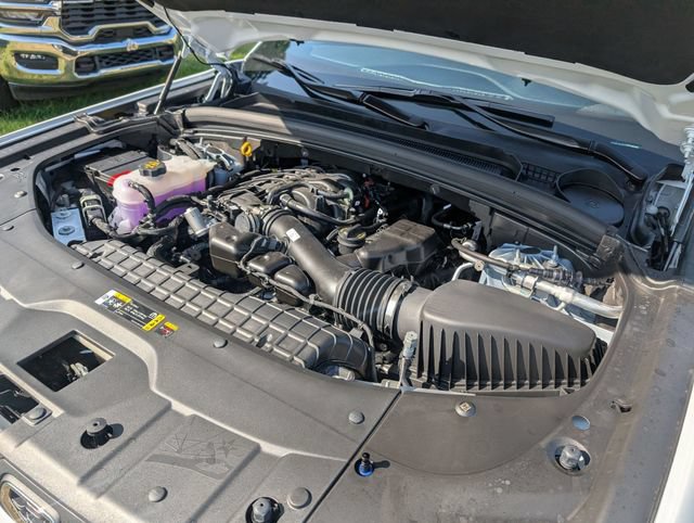 New 2026 Jeep Grand Cherokee L Laredo AWD/4WD image 32