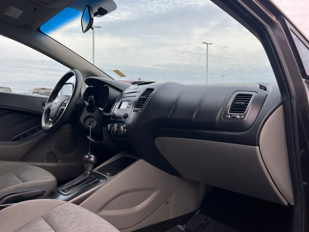 Used 2014 Kia Forte LX image 19