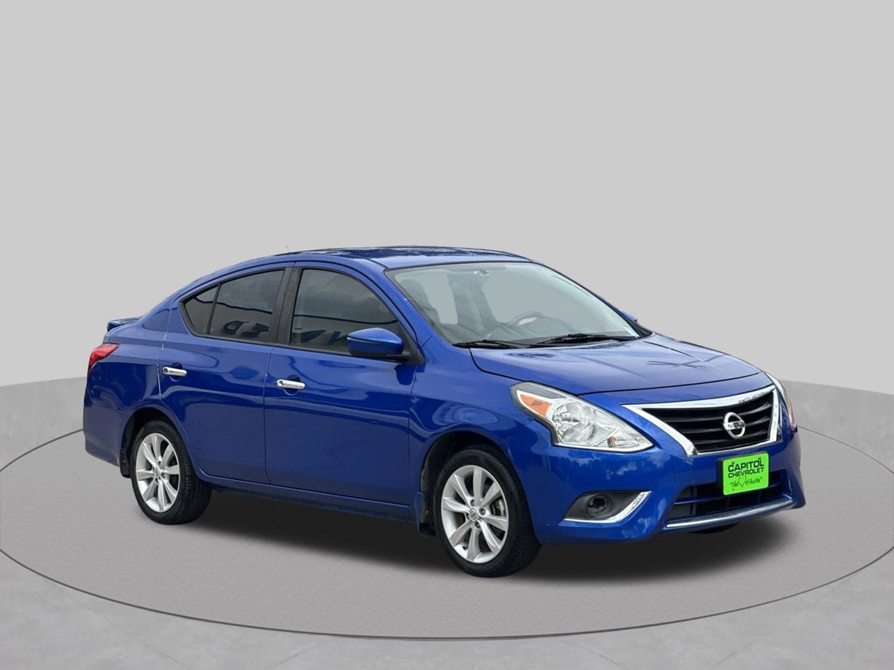 Used 2016 Nissan Versa FWD image 7