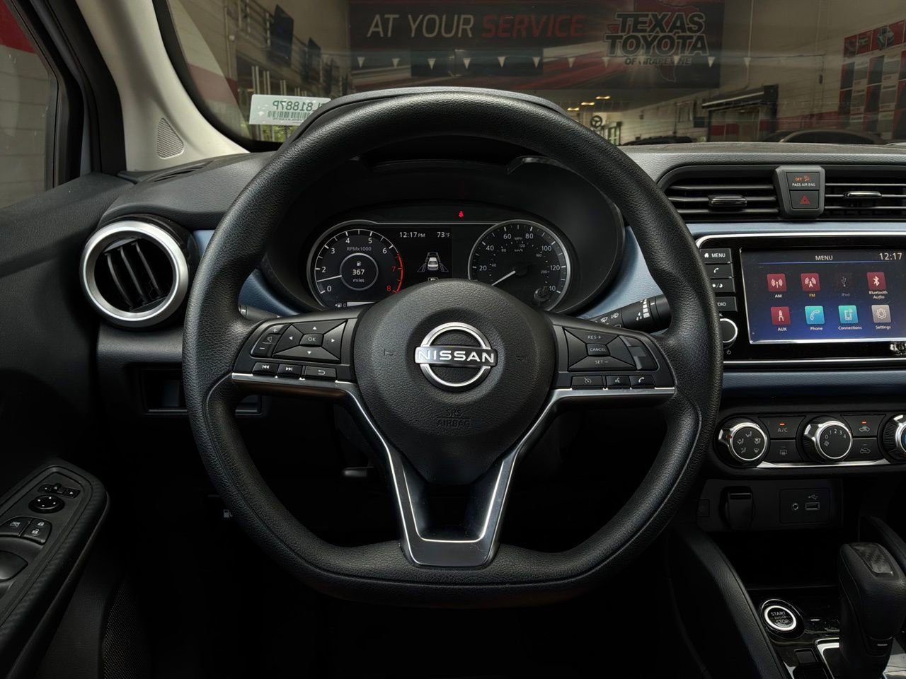 Used 2025 Nissan Versa SV FWD image 28