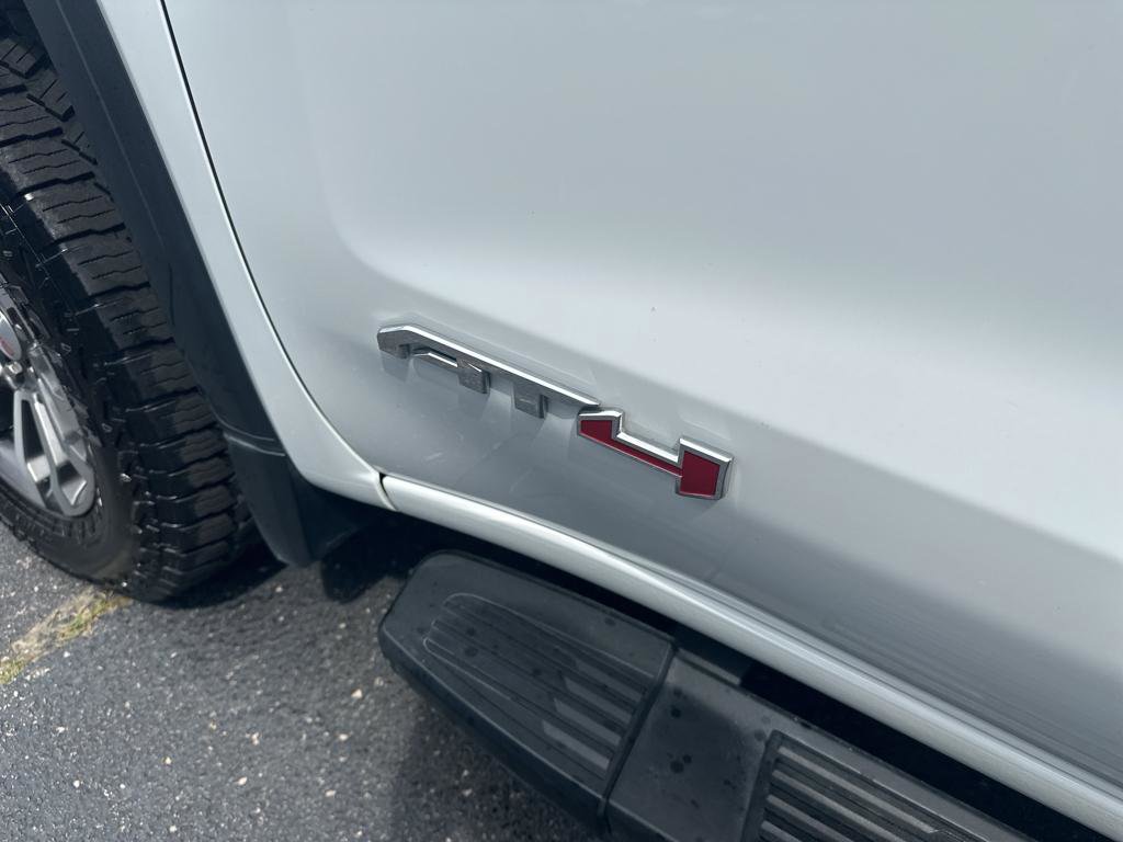 Used 2020 GMC Sierra 1500 AT4 w/ Off-Road Performance Package image 7