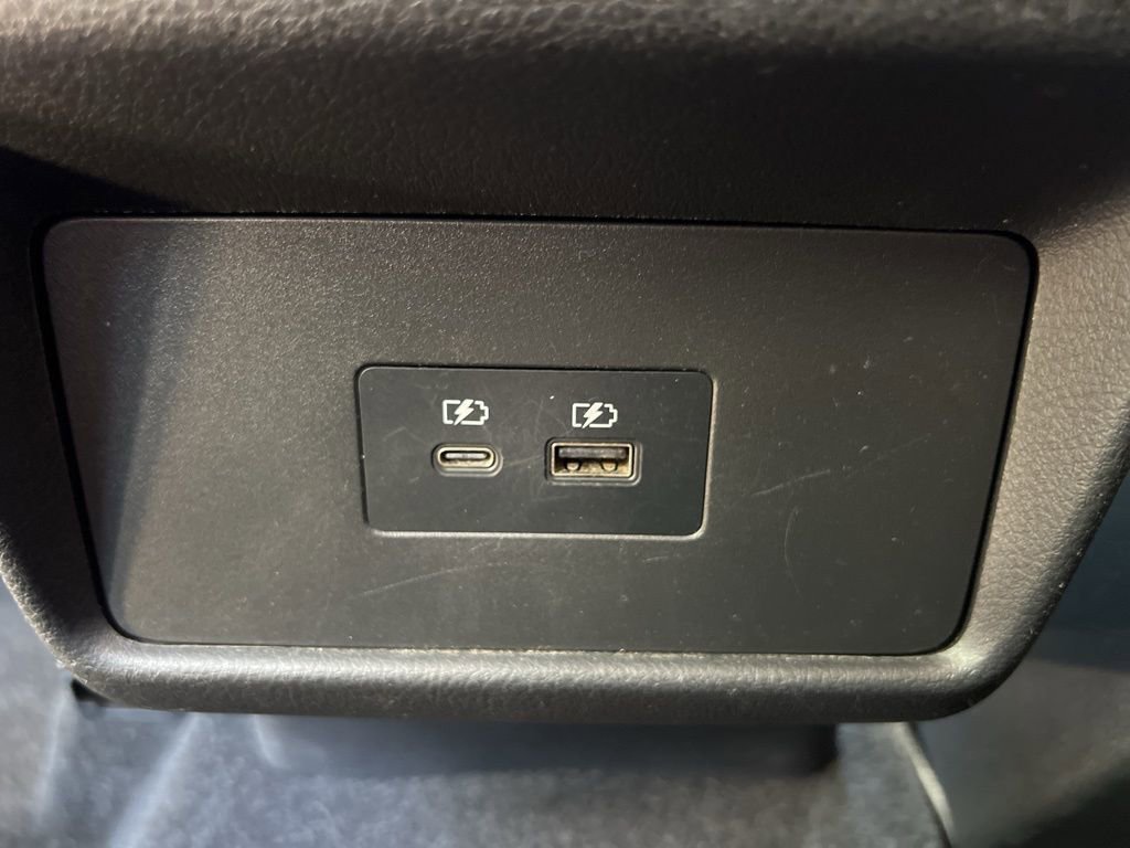 Used 2023 Nissan Rogue SV image 19