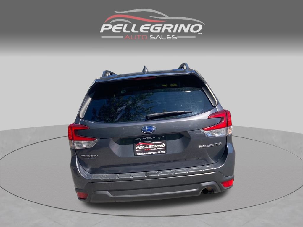 Used 2021 Subaru Forester Premium AWD/4WD image 6