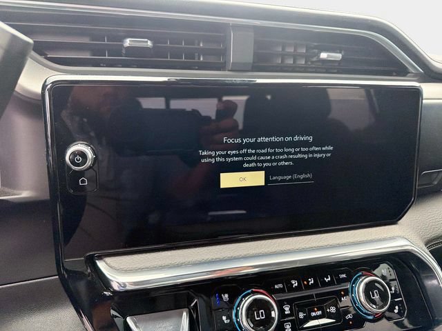 Used 2025 GMC Sierra 2500 Denali w/ Denali Reserve Package AWD/4WD image 23
