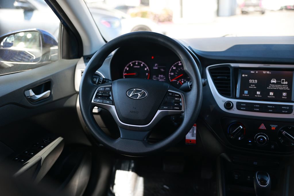 Used 2022 Hyundai Accent SEL image 25