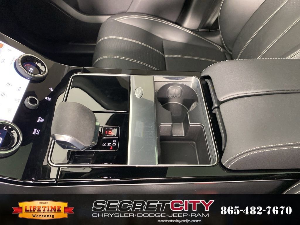 Used 2023 Land Rover Range Rover Velar R-Dynamic S image 22