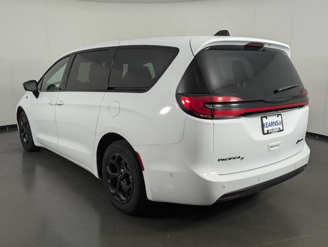Used 2024 Chrysler Pacifica Limited FWD image 6