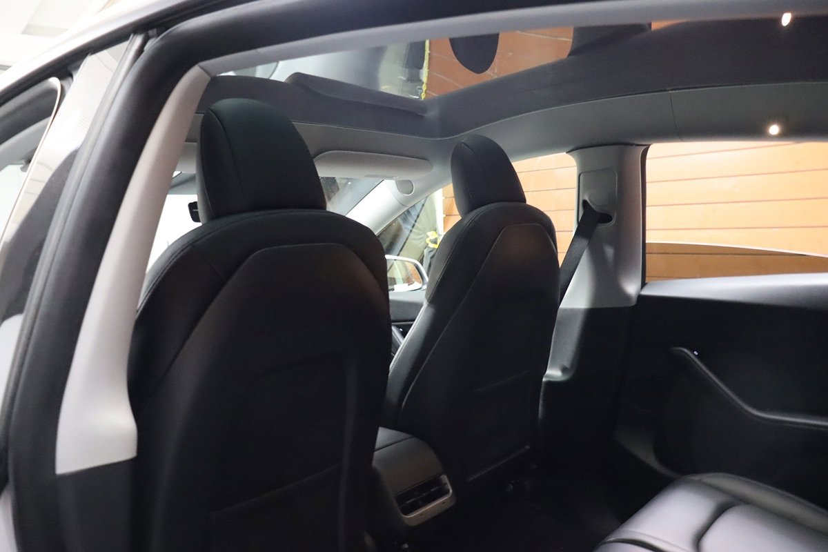 Used 2021 Tesla Model Y Long Range image 34