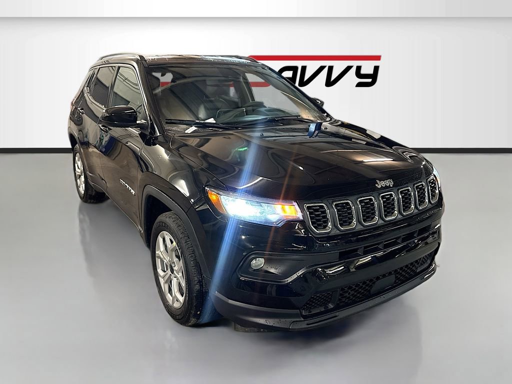 Used 2025 Jeep Compass Latitude image 1