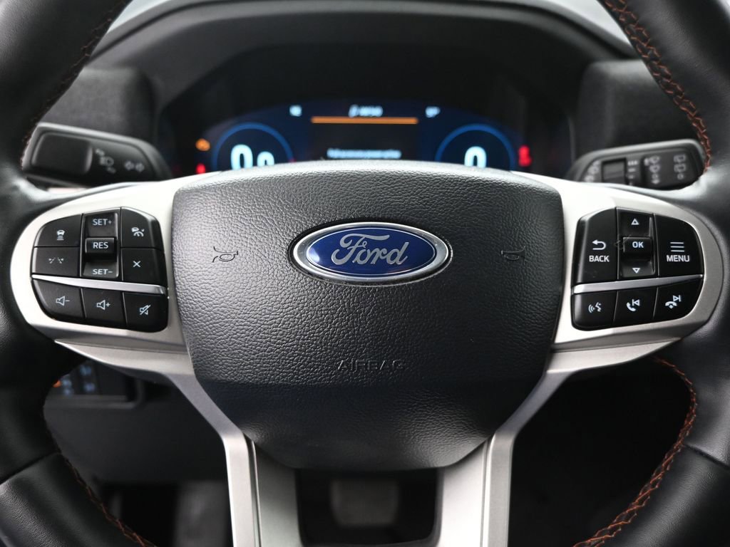 Used 2025 Ford Explorer Active image 12