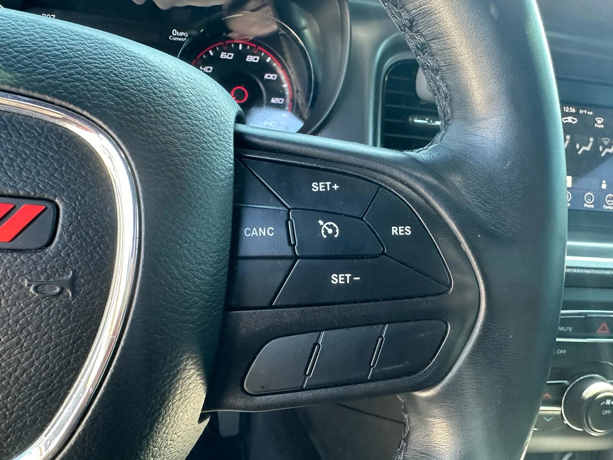 Used 2020 Dodge Charger SXT w/ Blacktop Package image 31