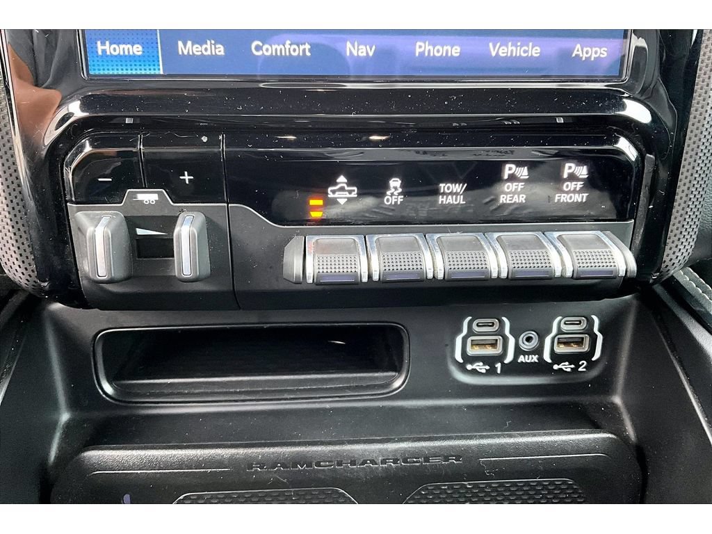 Used 2022 RAM 1500 Limited w/ Body-Colour Bumper Group AWD/4WD image 32