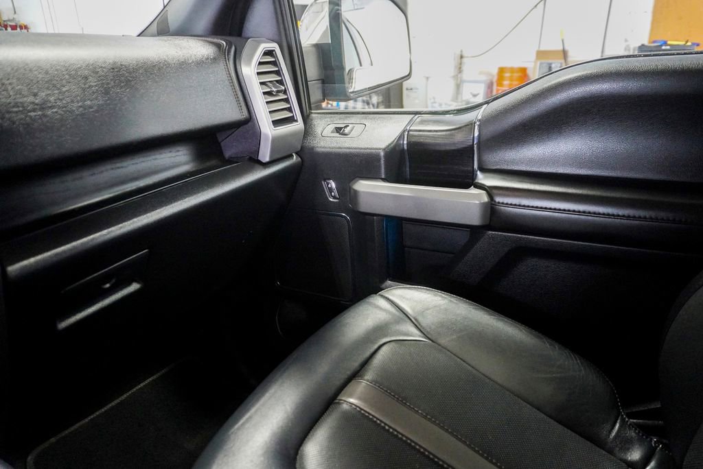 Used 2019 Ford F150 Platinum image 33