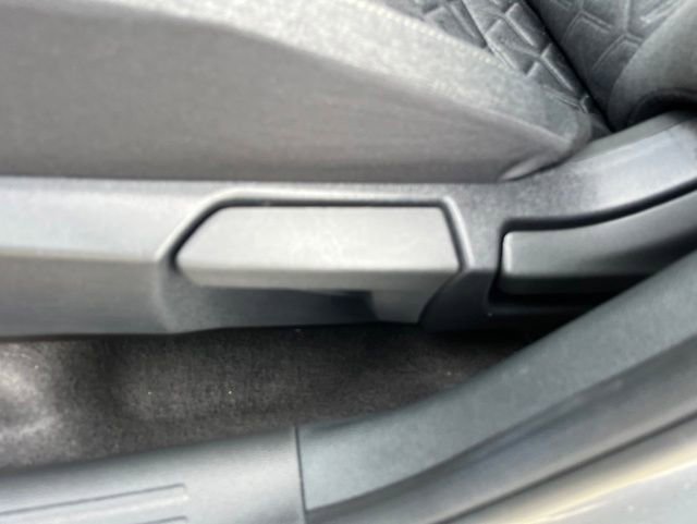 New 2026 Nissan Kicks SV w/ Cold Weather Package FWD image 9