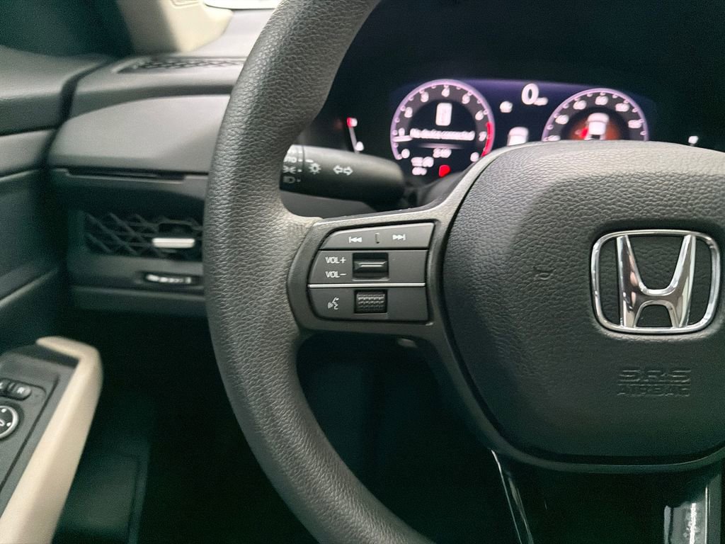 Used 2024 Honda Accord EX image 25