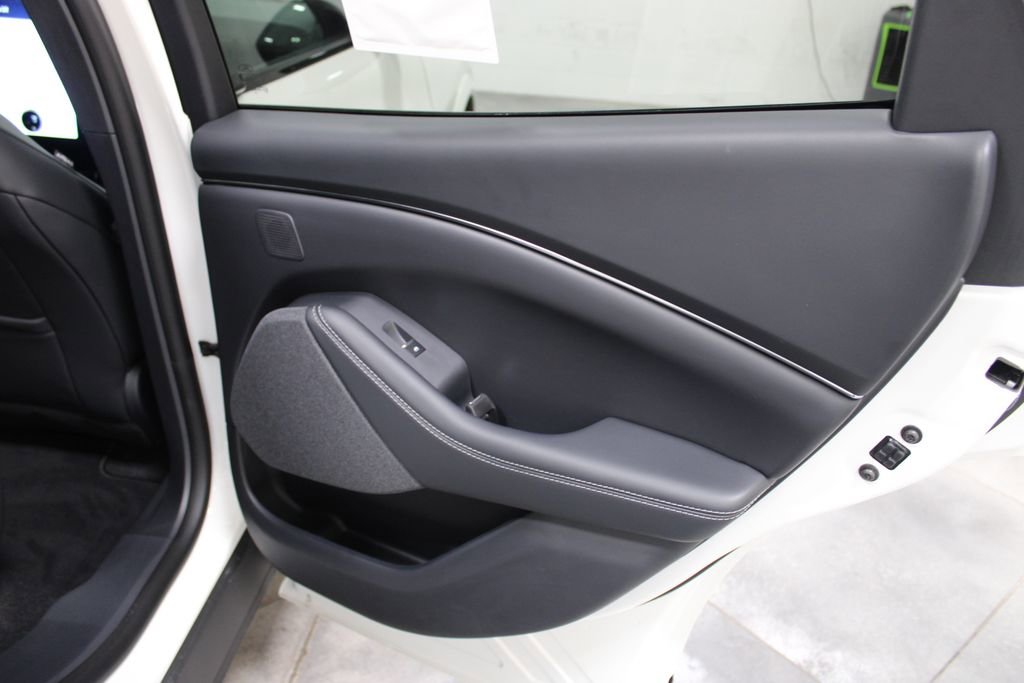 New 2025 Ford Mustang Mach-E Premium image 25