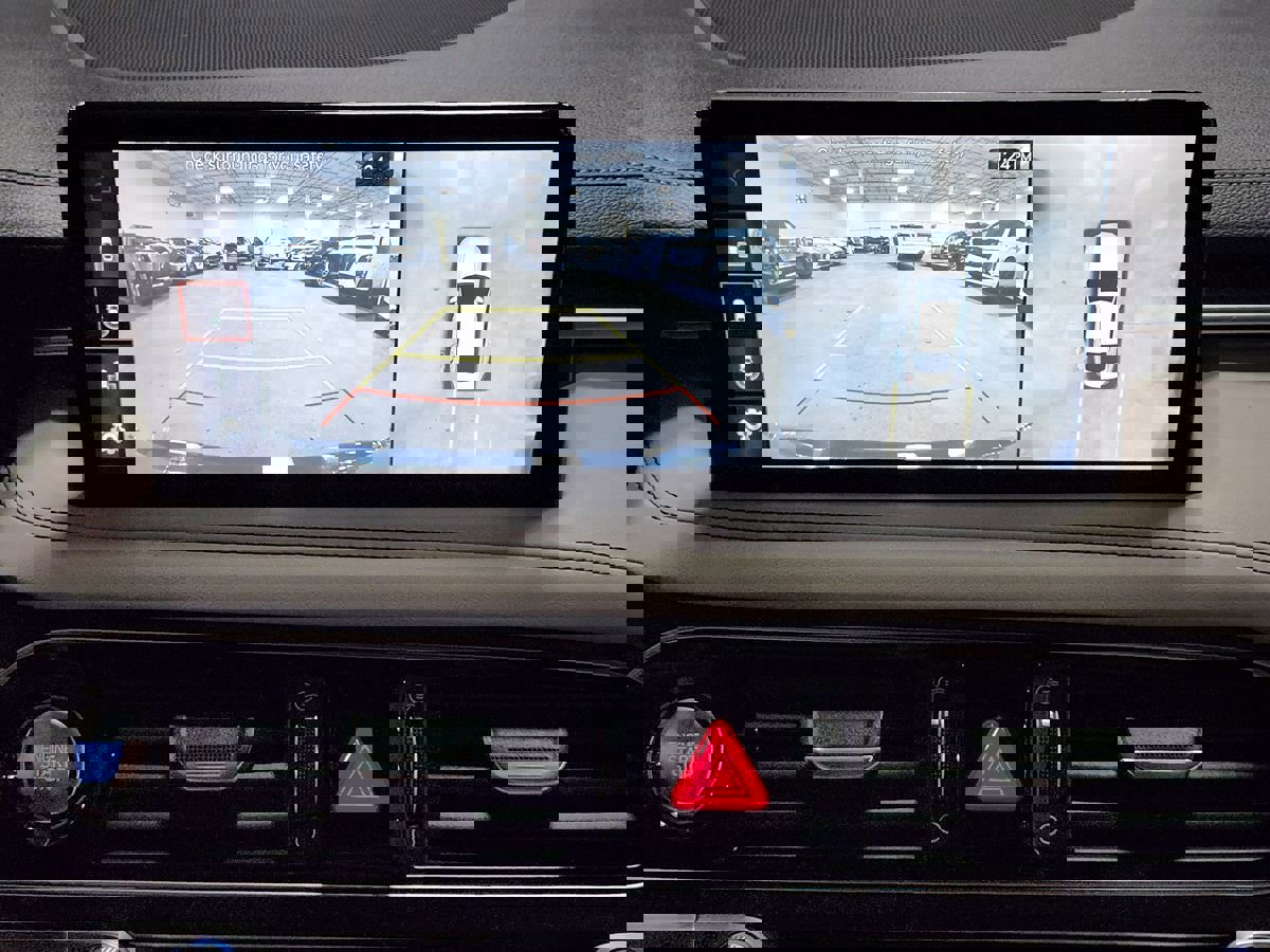 Used 2022 Genesis G70 3.3T RWD image 37