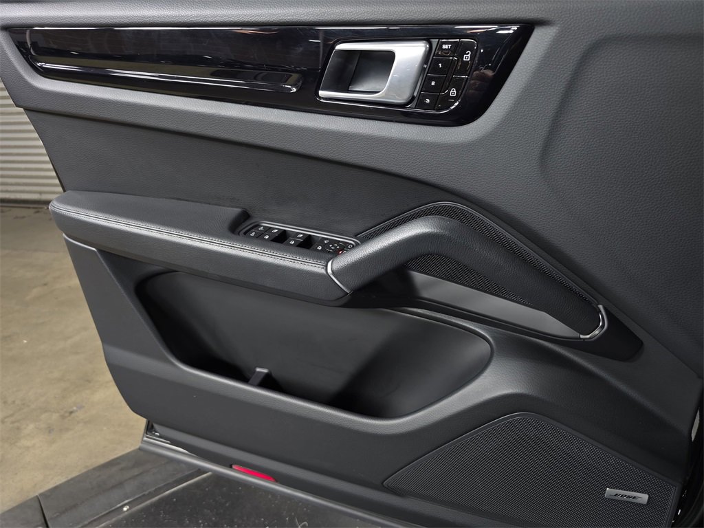 Certified 2021 Porsche Cayenne Coupe image 22