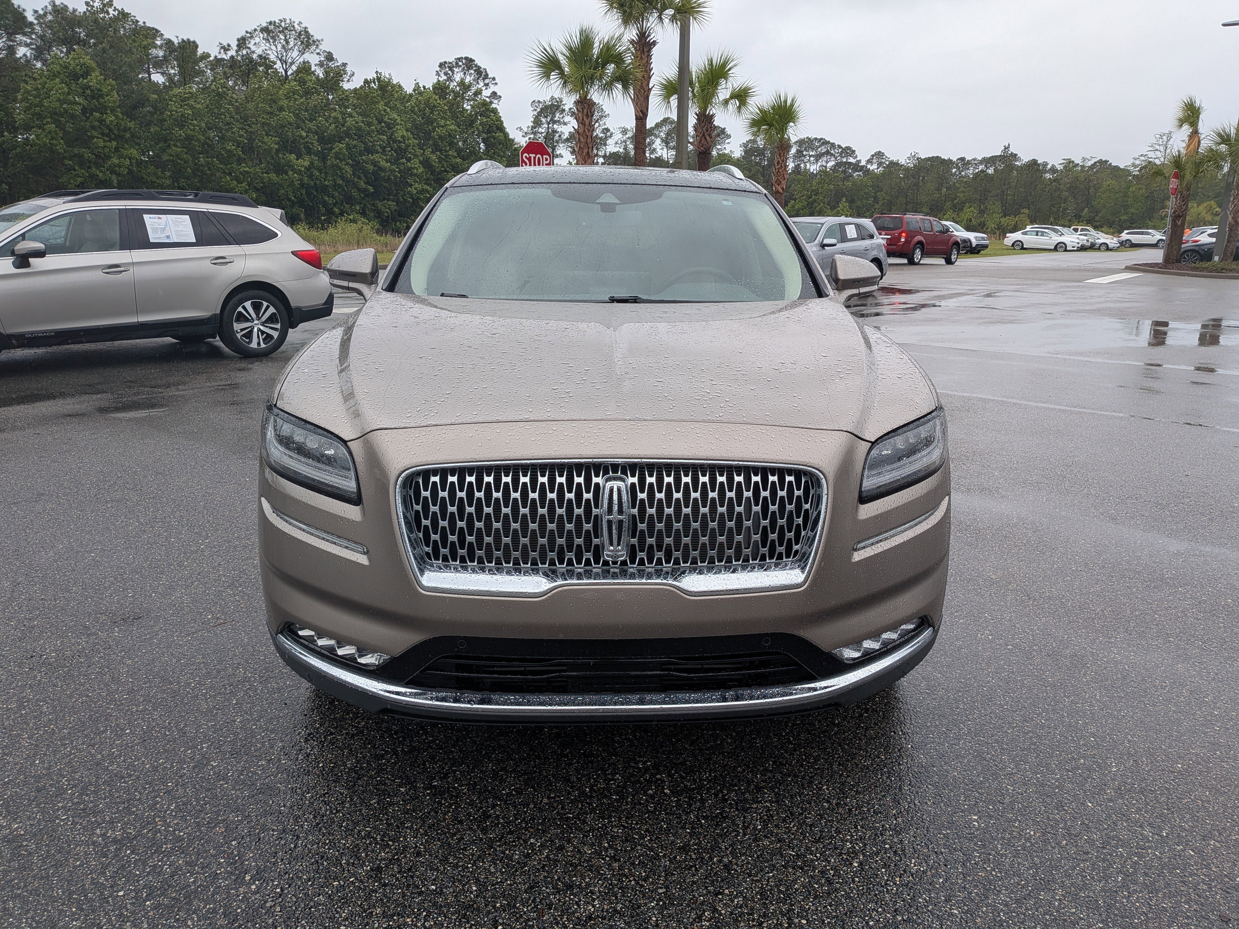 Used 2021 Lincoln Nautilus Reserve w/ Equipment Group 202A image 9