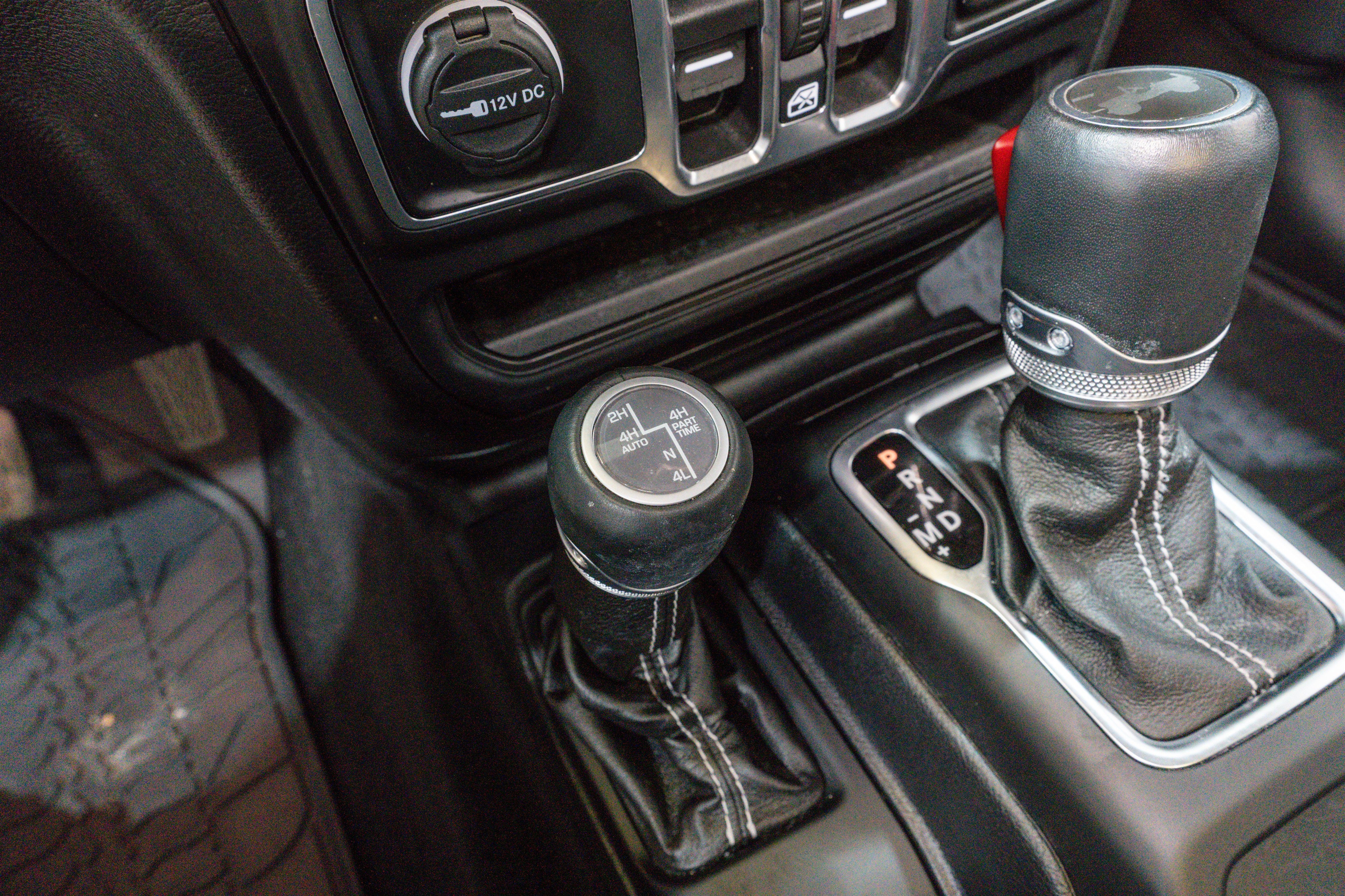 Used 2021 Jeep Wrangler Unlimited Sahara w/ Cold Weather Group AWD/4WD image 22