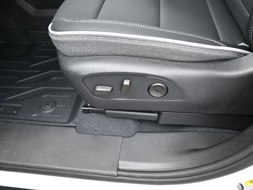 New 2026 GMC Sierra EV Elevation image 10