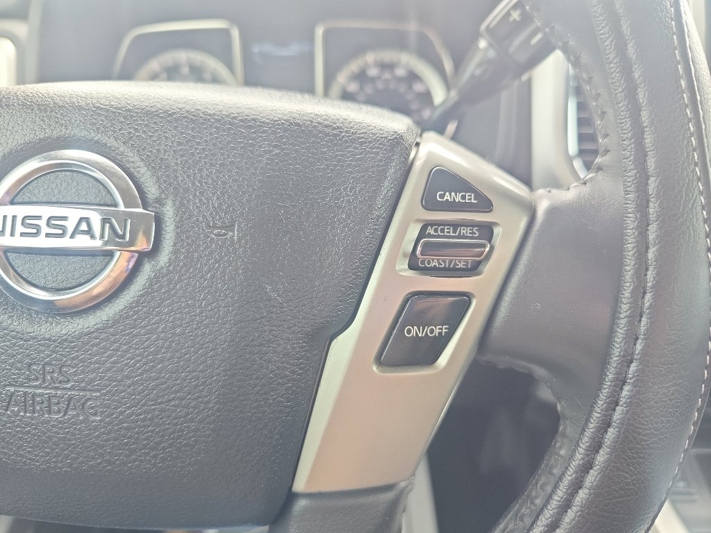 Used 2017 Nissan Titan SV image 24