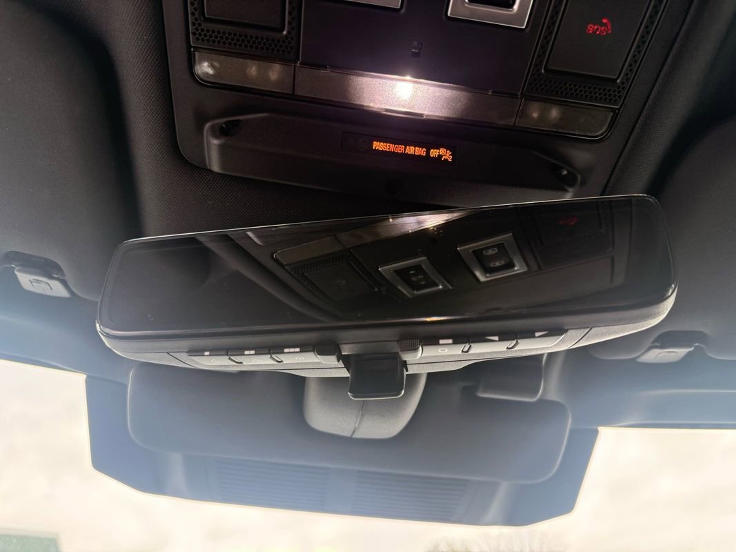 Used 2020 Land Rover Defender 110 X image 25